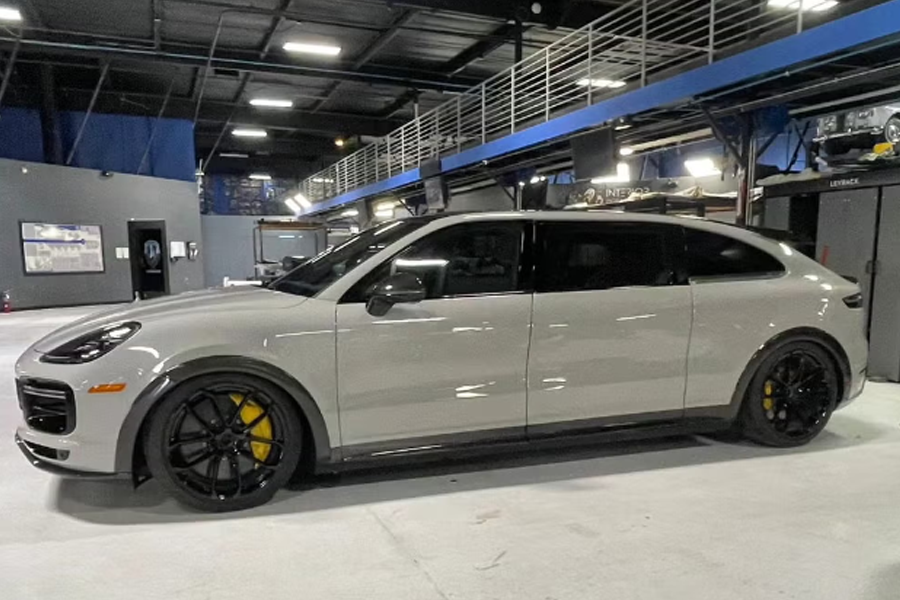 First Porsche Minivan